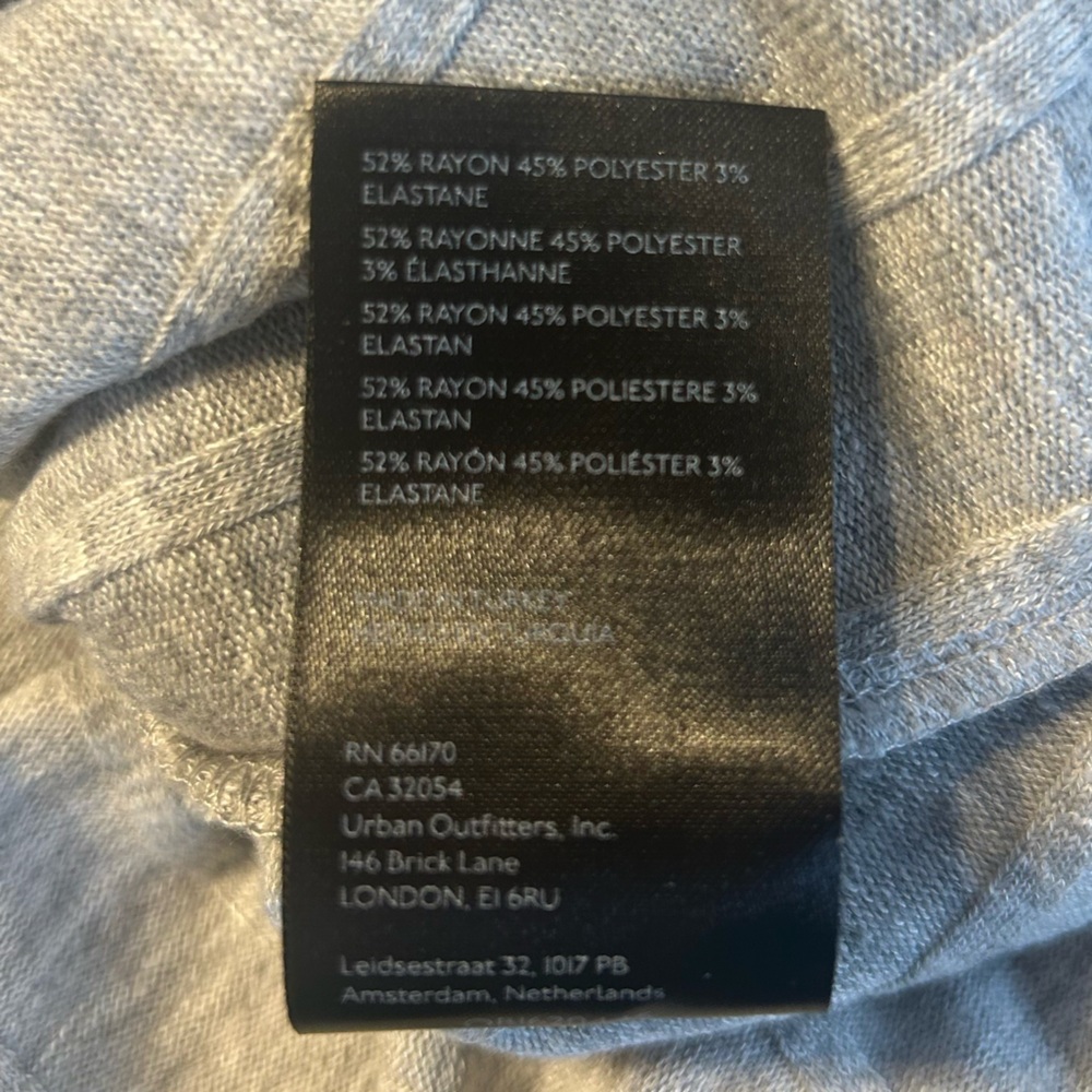 by Anthropologie Women’s Grey Scoop Neck Ribbed Side-Slit Tunic Sweater, Medium - Picture 10 of 10